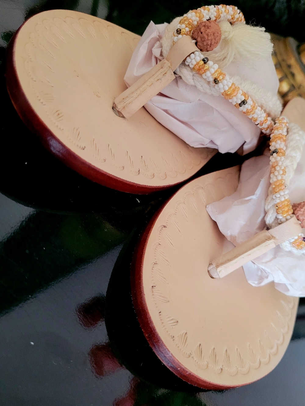 Free People Menorca Boho Braided Tassel Thong Sandals Cream Leather US 7-7.5 - Picture 10 of 16